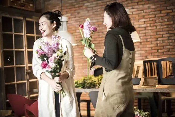 微信朋友圈广告点击率高达5.85%,获客成本不到30，花艺培训投放案例