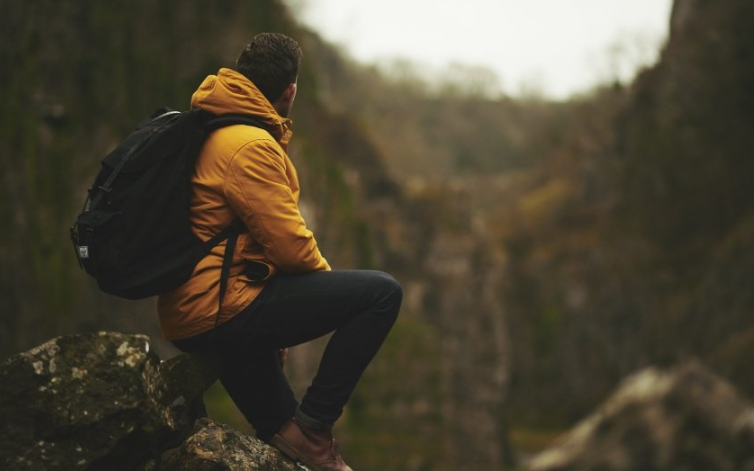 知乎现在跑计算机软件效如何？知乎信息流广告电话是多少？