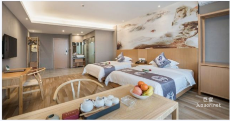 开户行业为酒店住宿，未提供相应行业资质